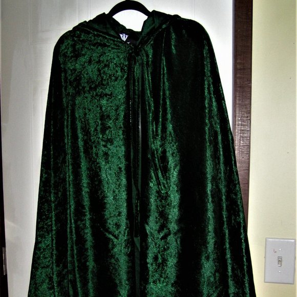 VON LANCELOT HOODED GREEN VELVET CLOAK M - Picture 1 of 4